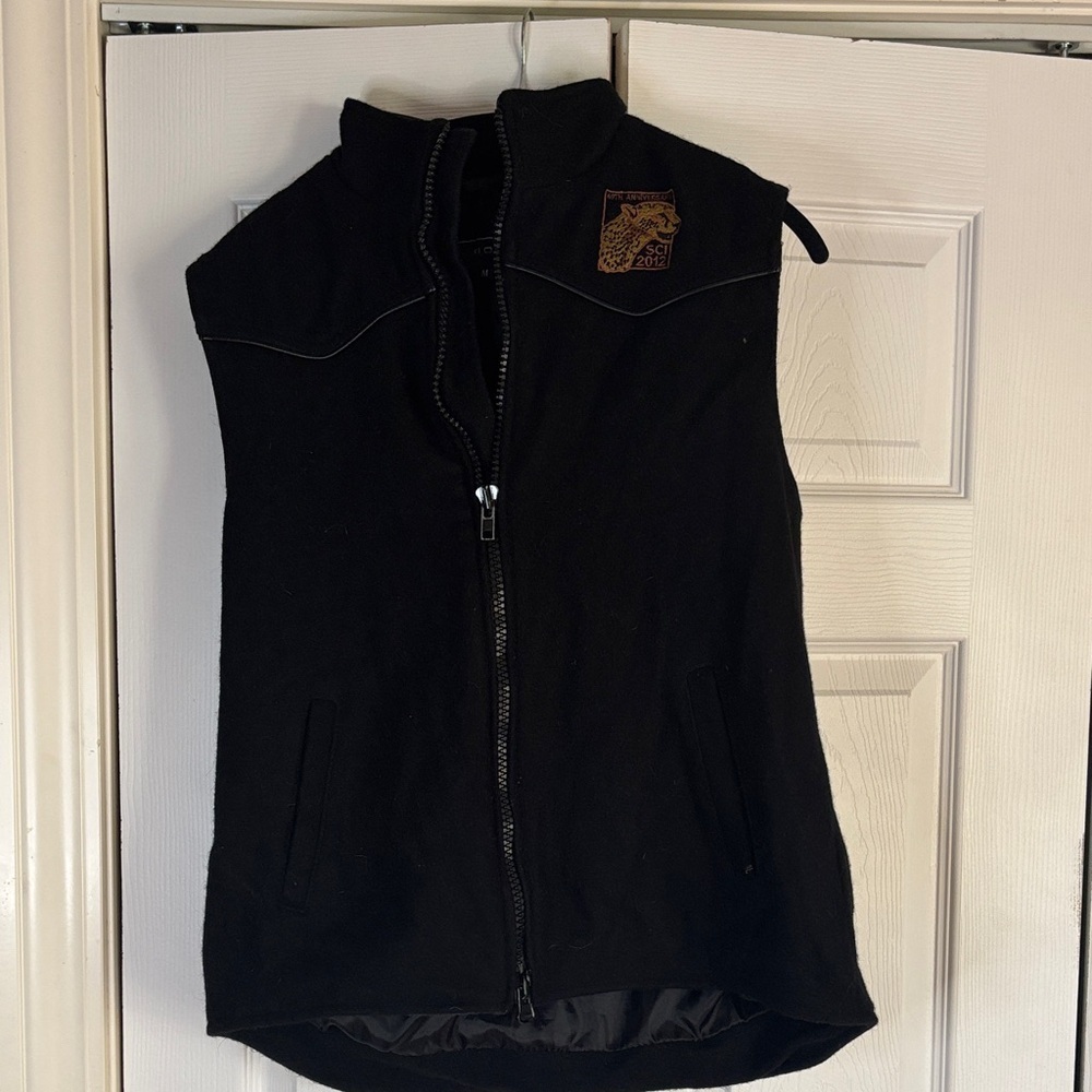 Roper Black Zip-Up Vest